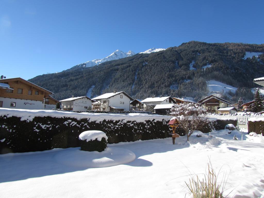 Haus Egger Apartamento Neustift im Stubaital Exterior foto