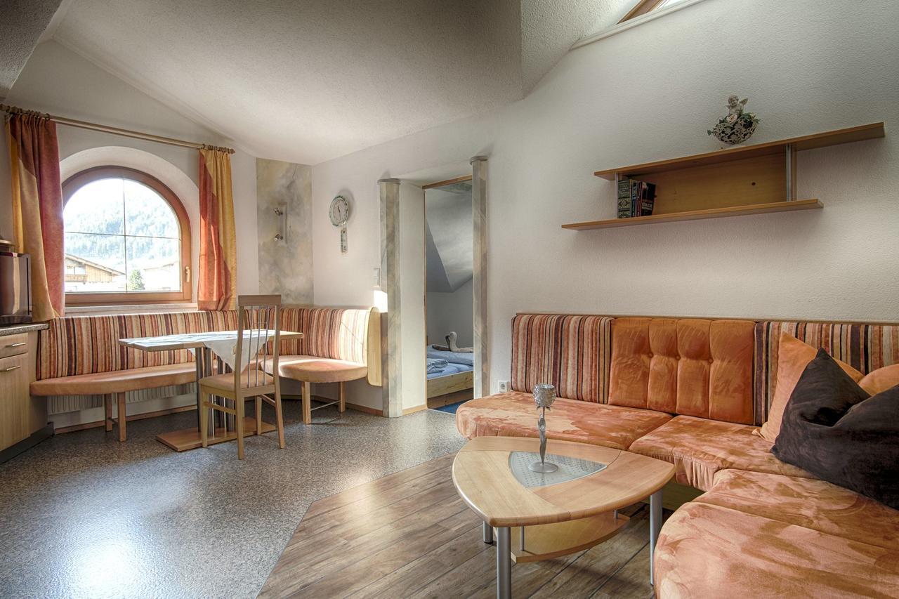 Haus Egger Apartamento Neustift im Stubaital Exterior foto